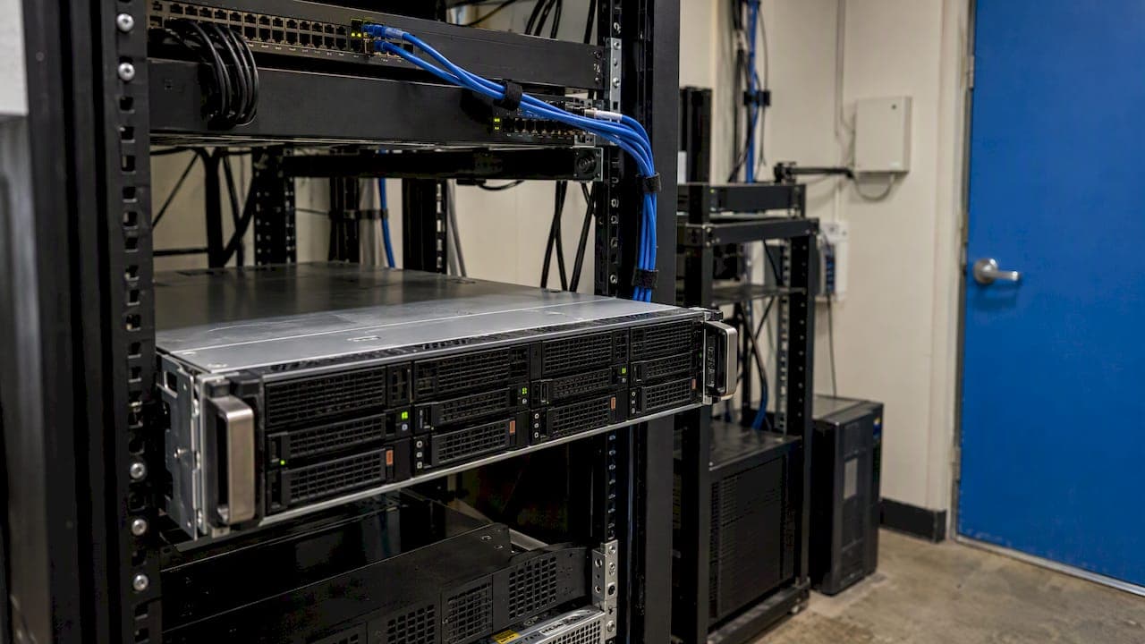 Virtualization Benefits for SMBs: Costs, Risks, Fit